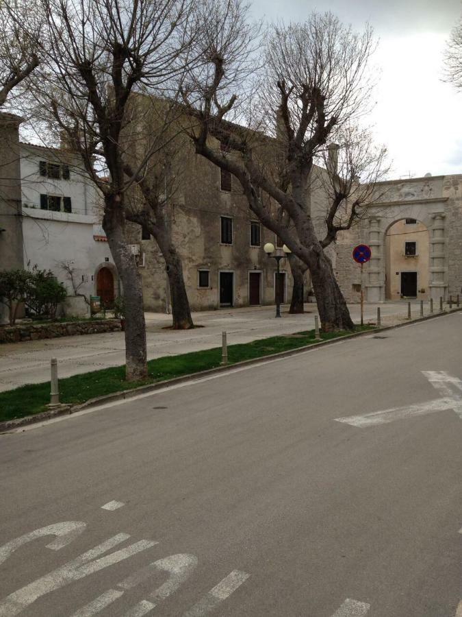 Cres Art Studio Lime Apartment Εξωτερικό φωτογραφία
